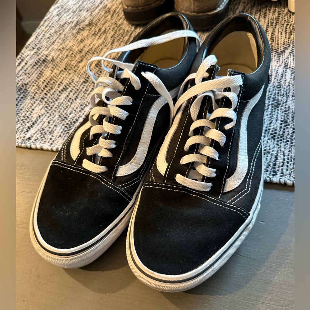 Vans Classic Black and White Men's Sneakers